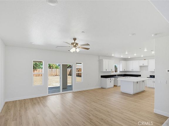 3rd image of 2943 Capella Dr