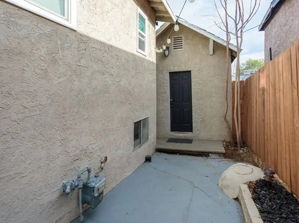 489 Nassau Ct #1/2, Los Angeles, CA 90063