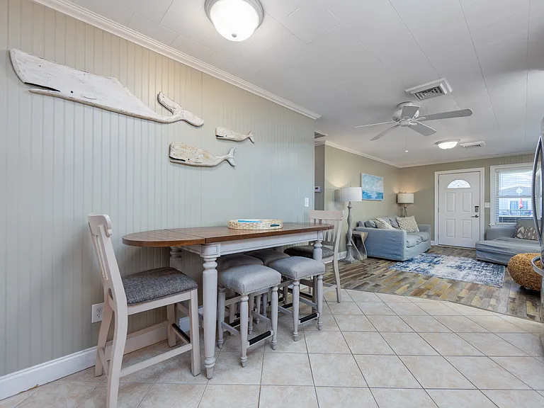 1629 Sir Walter Rd #1 — Photo 9