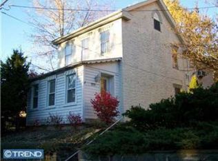 323 Main St, Green Lane, PA 18054