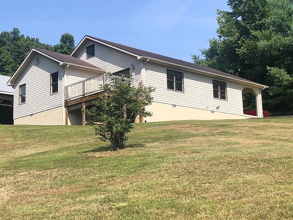 1st image of 1090 Harrys Hill Dr