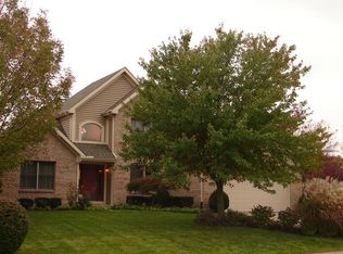 2301 Hunters Ridge Blvd, Dayton, OH 45434