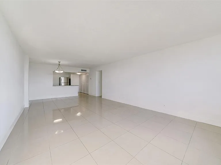9001 SW 77th Ave #C803 — Photo 15