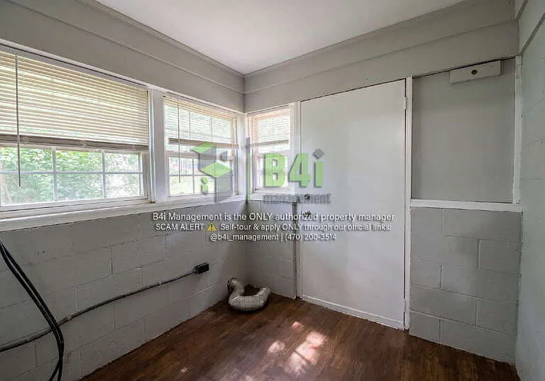 406 Hill St — Photo 11