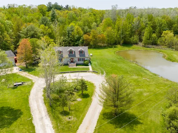 6583 Yager Rd, Smiths Creek, MI 48074