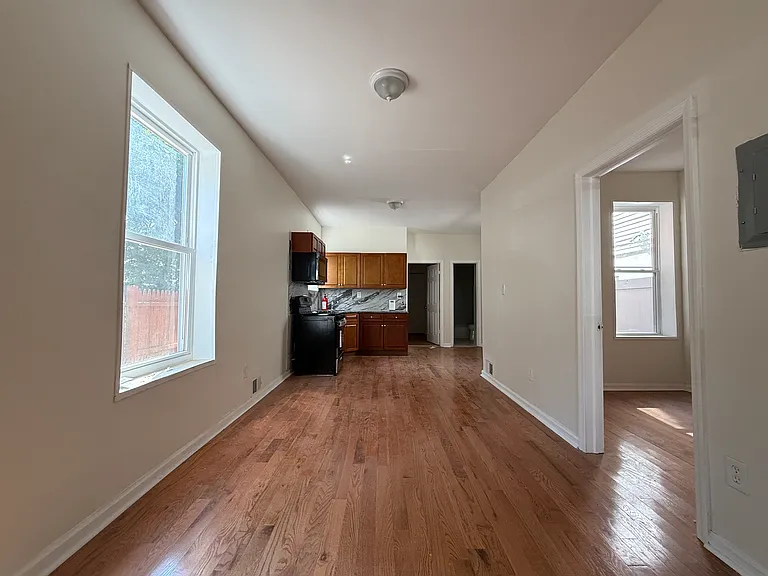 435 S 17th St #2 — Photo 6