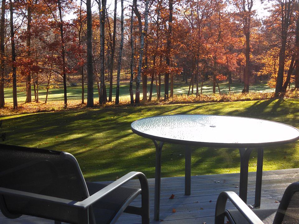 Beautiful view. Back Deck. 