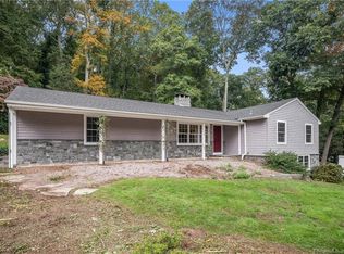 1 W Hills Rd, Ivoryton, CT 06442