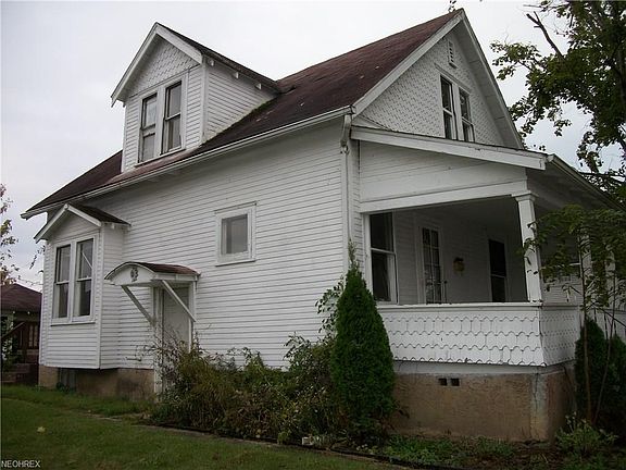 3rd image of 2120 16th St