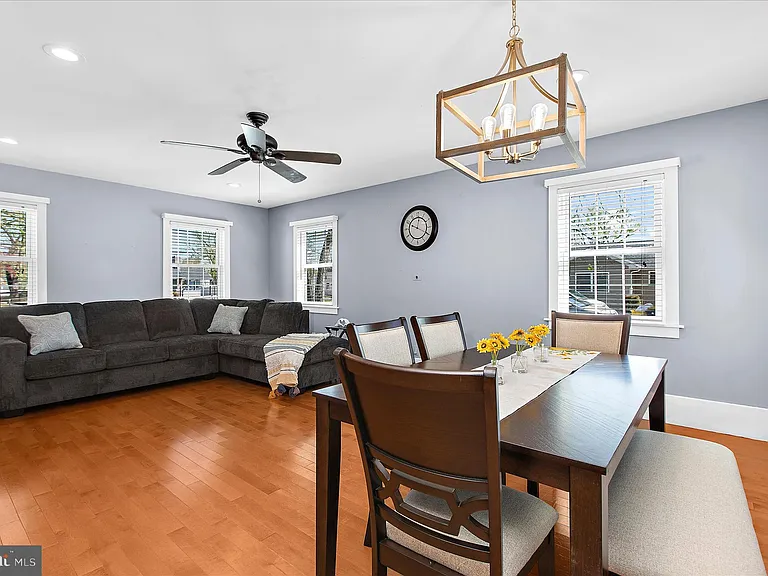 161 Margate Dr — Photo 8