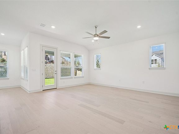 4th image of 104 Wild Honeysuckle Way