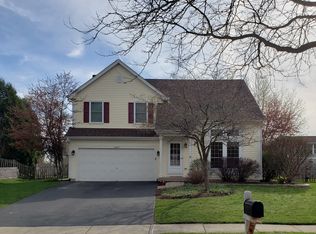 1669 Warrington Ln, Crystal Lake, IL 60014