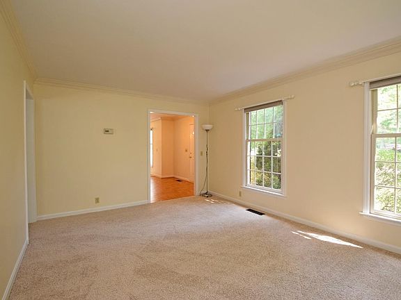 5th image of 11969 Harbortown Dr