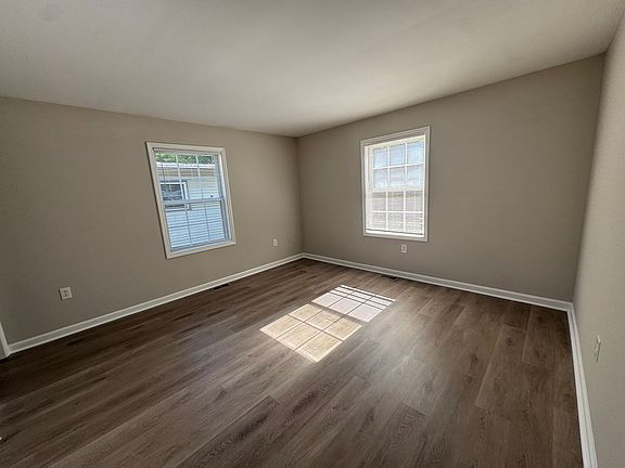 5th image of 2419 Anacosta St