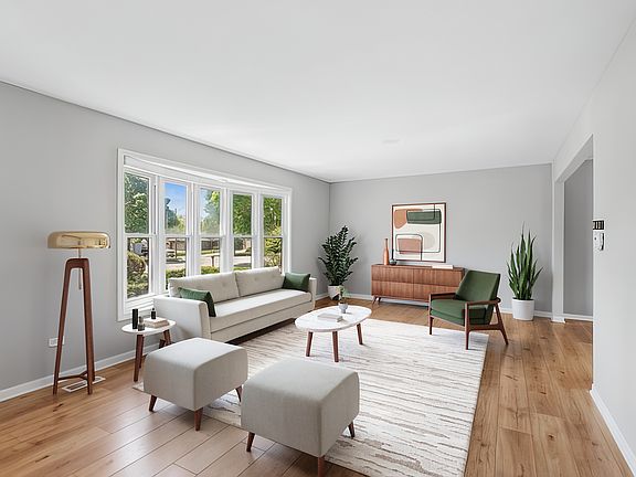 3rd image of 2214 Hamilton Ln