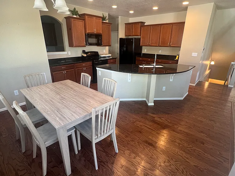 2200 Winding Dr #2 — Photo 7