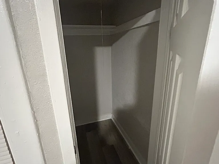 4119 Forest Ave — Photo 7