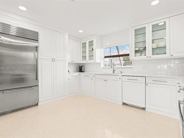 18 Eleuthera Dr — Photo 30