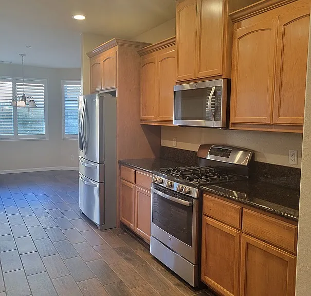 227 Gooselake Cir — Photo 7