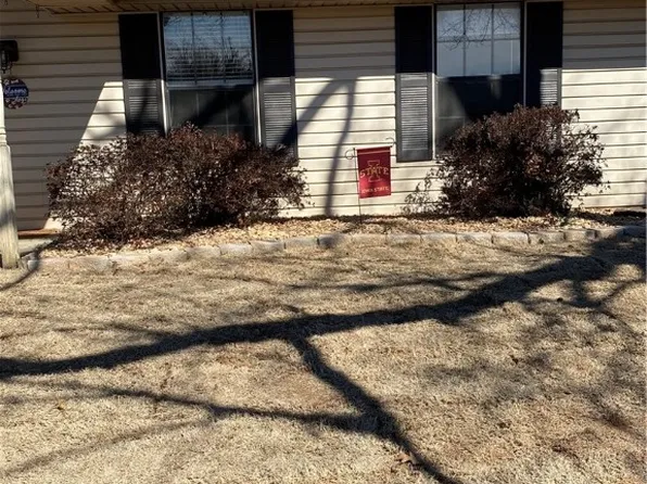 2900 Carley Pl, Springdale, AR 72762