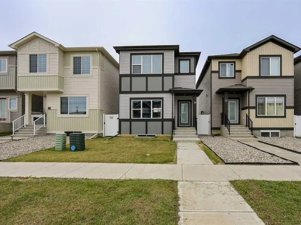 25 N Lake St, Red Deer County, AB T4E 1B9