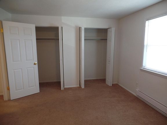 5th image of 406 Sherwood Cir