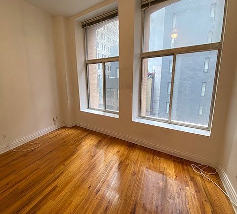 2nd image of 21 Maiden Ln APT 4D