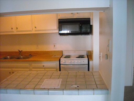 4th image of 613 S Prospect Ave Unit 102