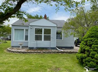 3272 Seminole St, Monroe, MI 48162