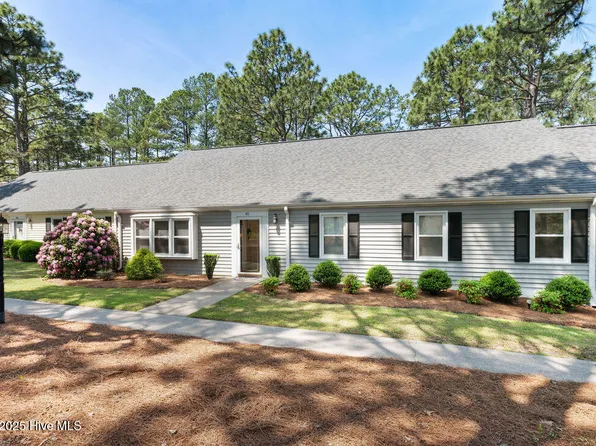 45 Village Green Circle, Southern Pines, NC 28387