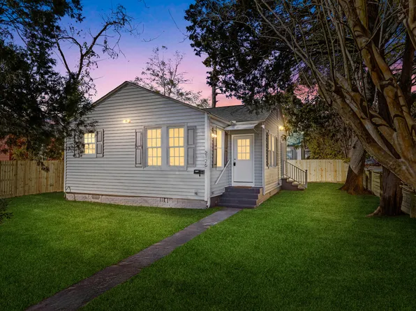 2126 Captain Ave, North Charleston, SC 29405
