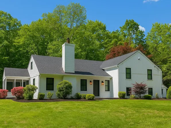 126 Goldens Bridge Road, Katonah, NY 10536