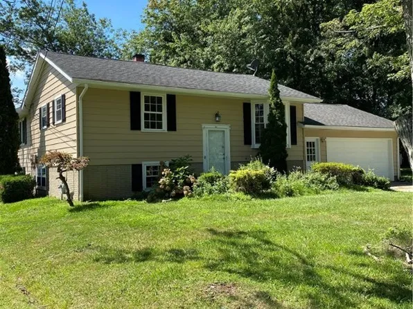 2016 W 15th St, Ashtabula, OH 44004