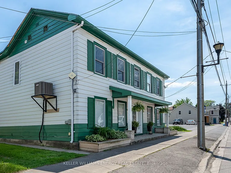60 Picton Main St — Photo 1