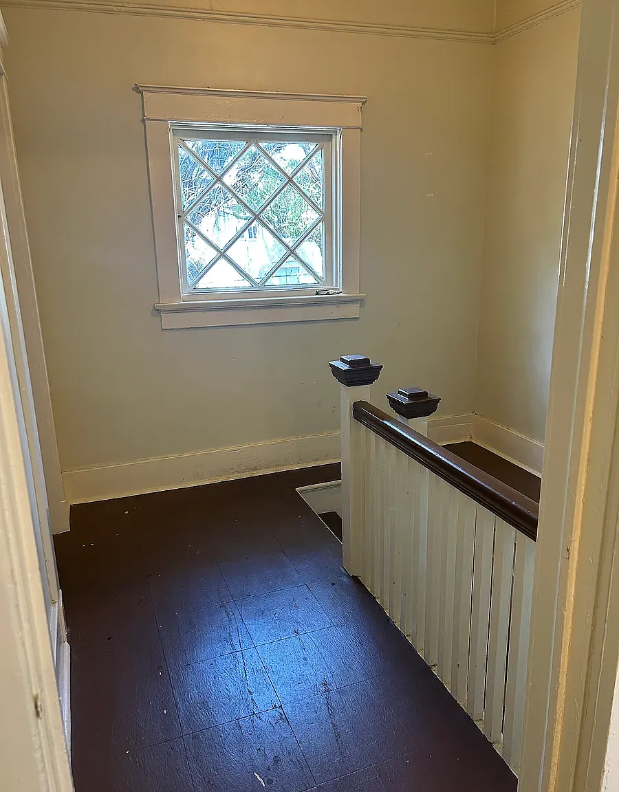 3 bed, $1,900 — Photo 2