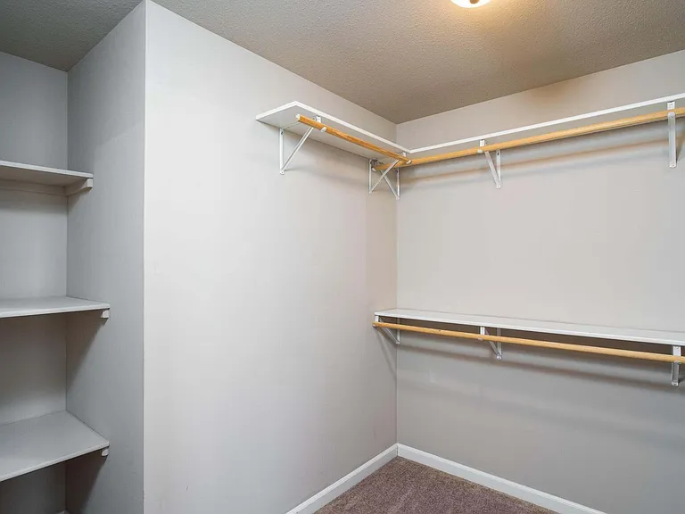 5803 Abercorn Dr — Photo 18