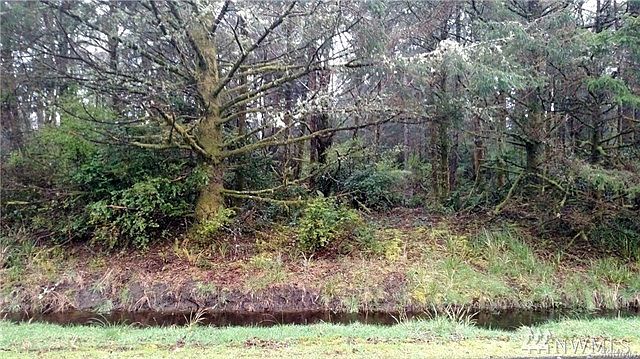 1st image of 745 Wakina Loop SE