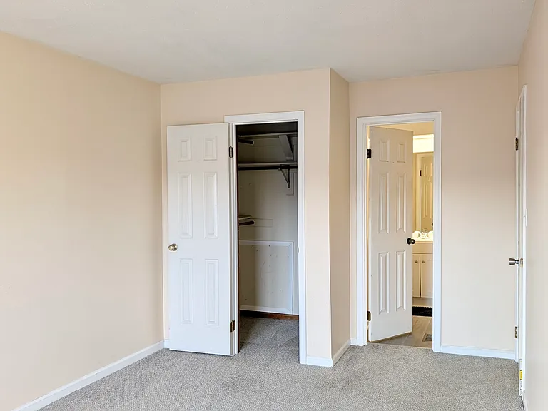 4204 Jolor Way — Photo 9