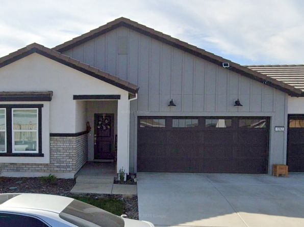 1262 Maple Leaf Dr