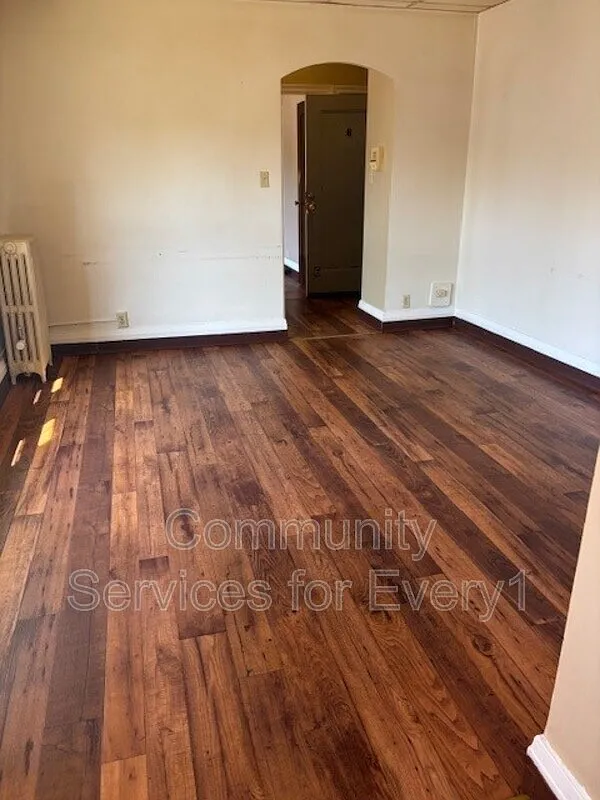 1 bed, 1.0 bath, $950 — Photo 3