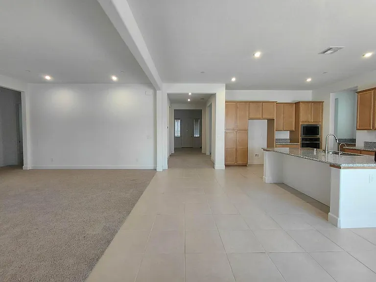 7487 Fortaleza Ave — Photo 5