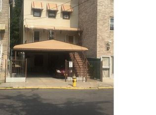 1071 Hall Pl, Bronx, NY 10459
