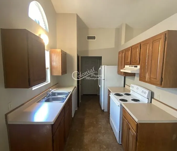 3704 Saratoga Ave — Photo 5