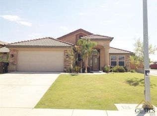 9413 Degranvelle Dr, Bakersfield, CA 93311