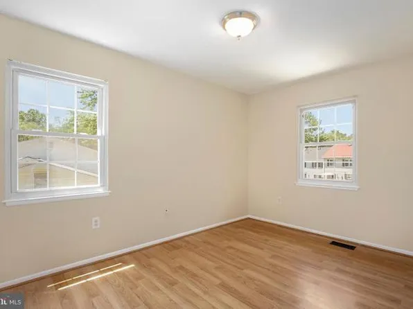 5707 Oak Green Way, Burke, VA 22015