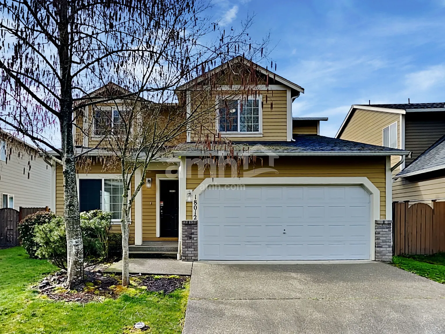 4 bed, 2.5 bath, 1957 sqft, $2,890 — Photo 1