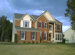 24982 Belcourt Castle Dr, Chantilly, VA 20152