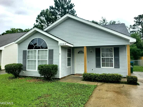 10682 E Bay Tree Dr, Gulfport, MS 39503