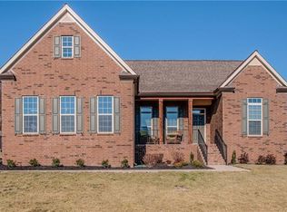 7031 Marwood Dr, College Grove, TN 37046