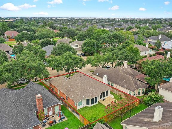 5th image of 12815 Dove Brook Court